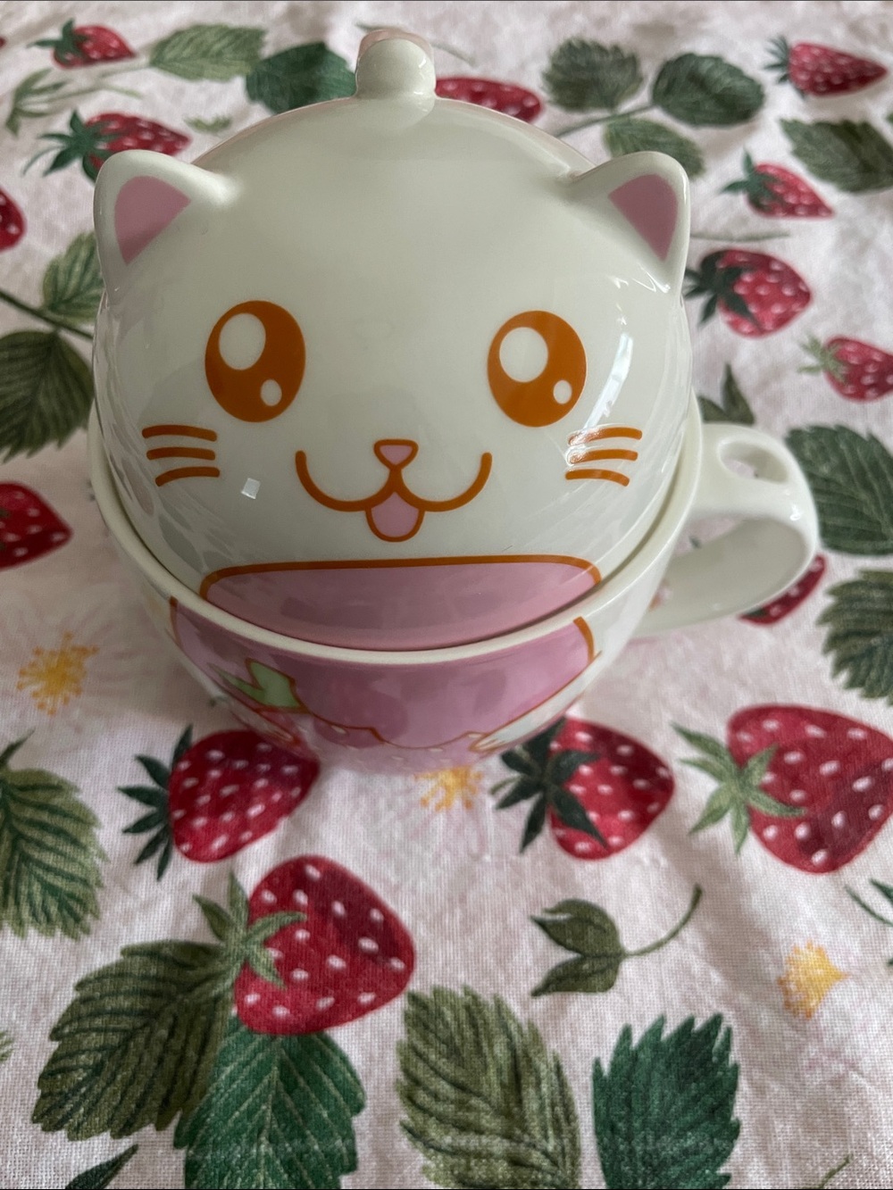 Stunned Mind Strawberry Kitty Cat Mug Pink White Kawaii Coffee Tea Cup Ceramic